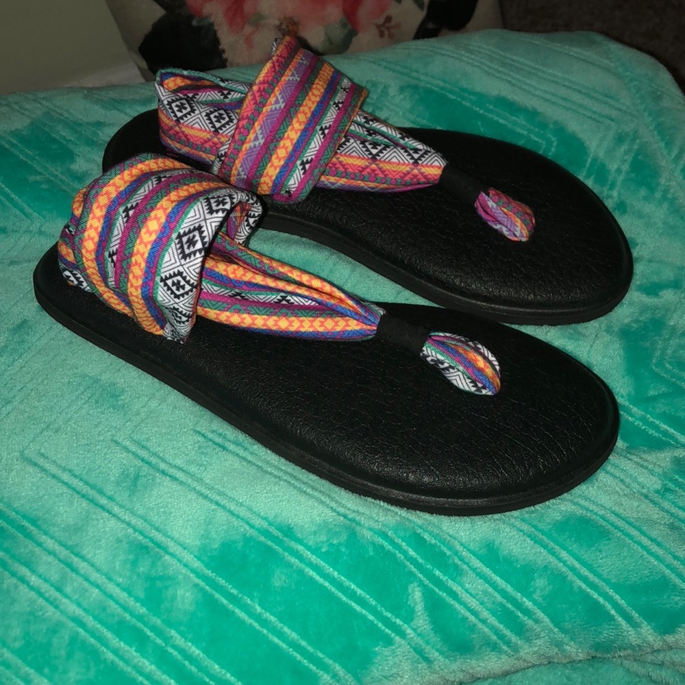 Brand new multicolored sandals